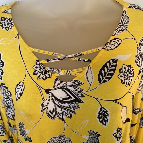 Ruby Rd Yellow Tunic - Picture 3 of 11